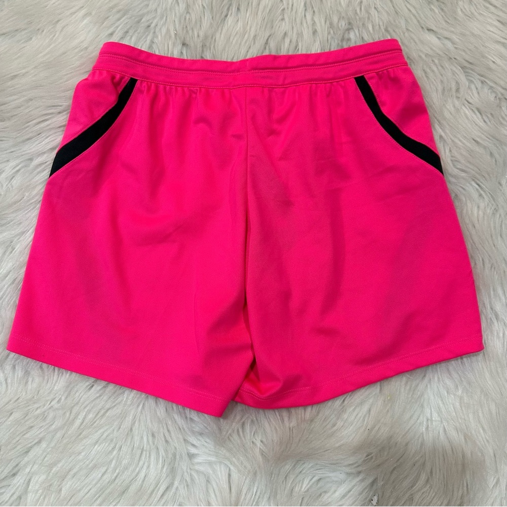 Girl’s Nike Shorts - Picture 3 of 8